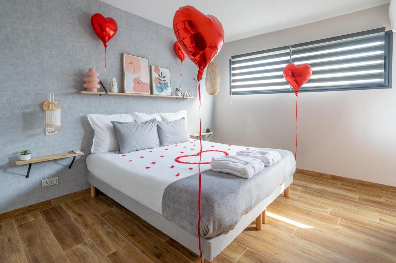 L'Entre Deux-Suite Romantique - Jacuzzi Privatif - Clim Reversible - Wifi Le Somail Luaran gambar